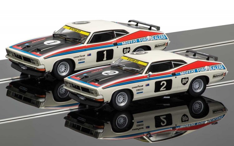 Scalextric C3587A Ford XB Falcon-2-car Touring Car Legends-Limited Edition