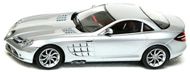 Scalextric C2632K Mercedes Benz McLaren SLR w/o packaging