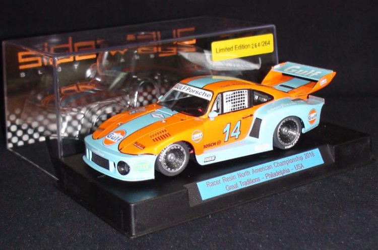 racer sideways