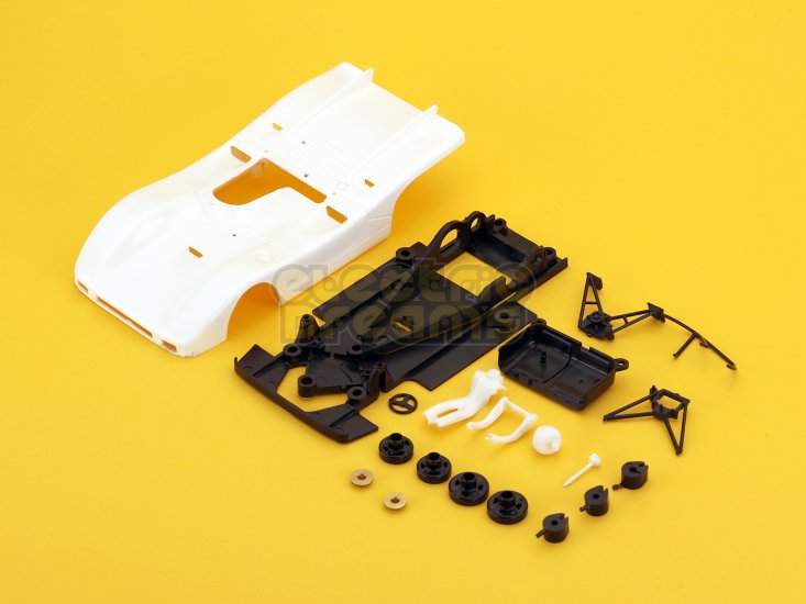 Nonno Slot C001 - Fiat Abarth 2000 - Full Kit Without Parts