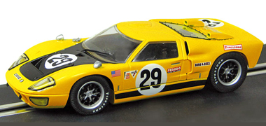 Scalextric C3211 Ford GT40 MkII, yellow/black (C)