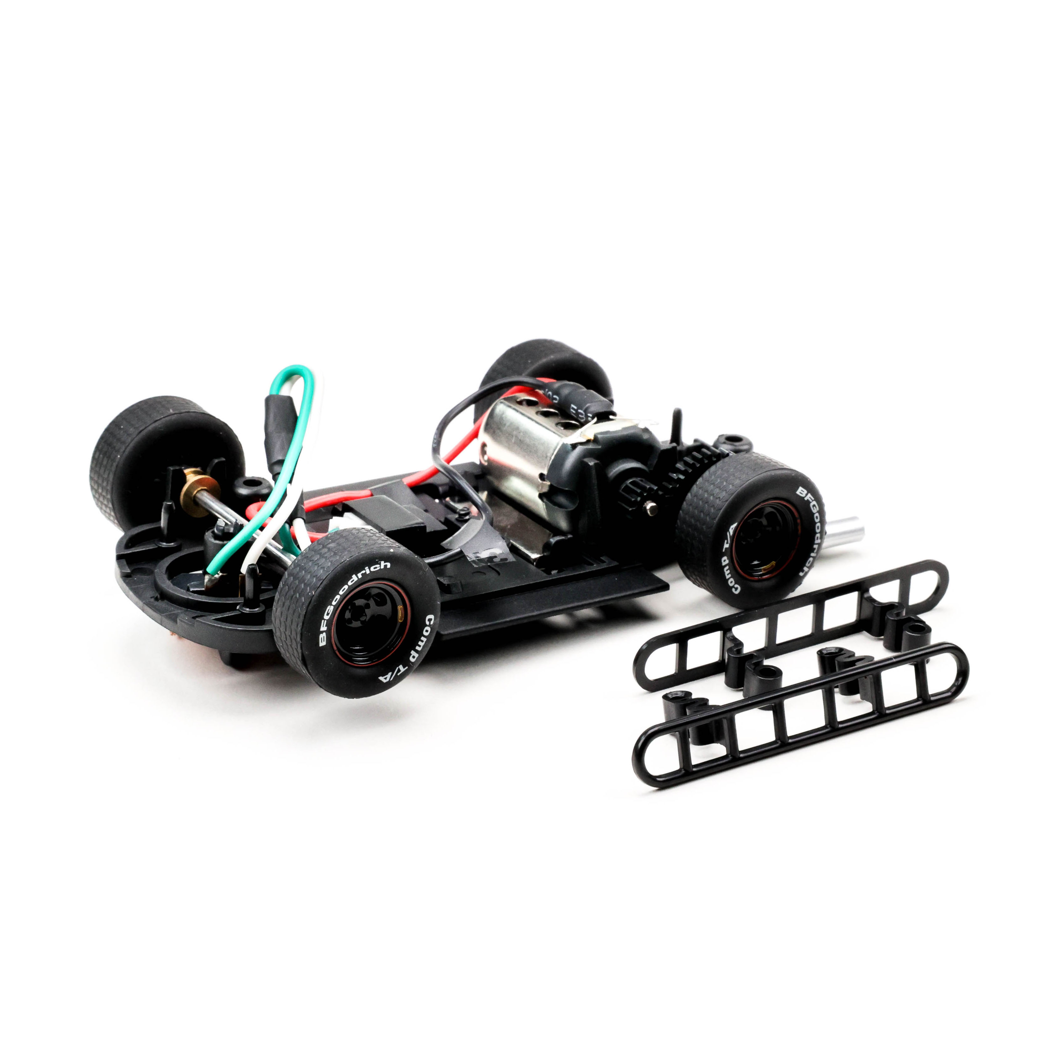 Pioneer CH205051 - Legends Racers Complete RTR Chassis, Black 'Bassett'-style Wheels