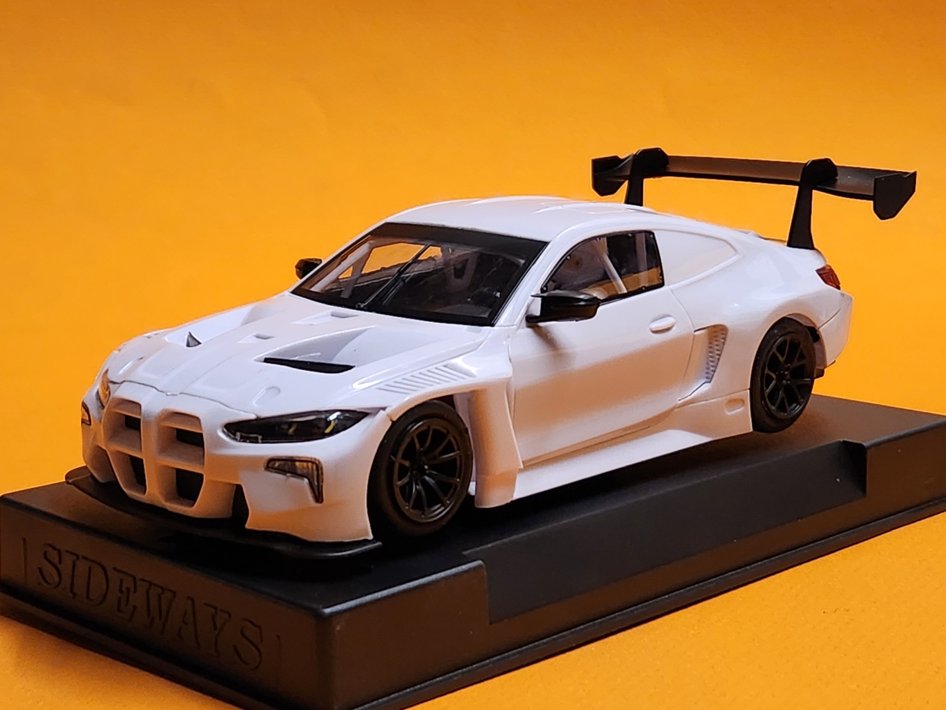 Racer Sideways SWCAR09K - BMW M4 GT3 - Unpainted White Kit