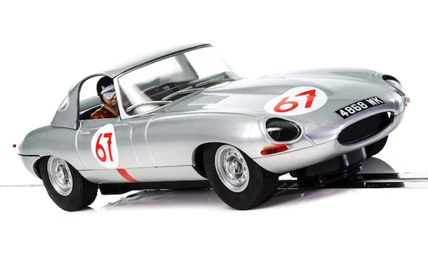 Scalextric C3952 - Jaguar E-Type - '63 Nürburgring - Click Image to Close
