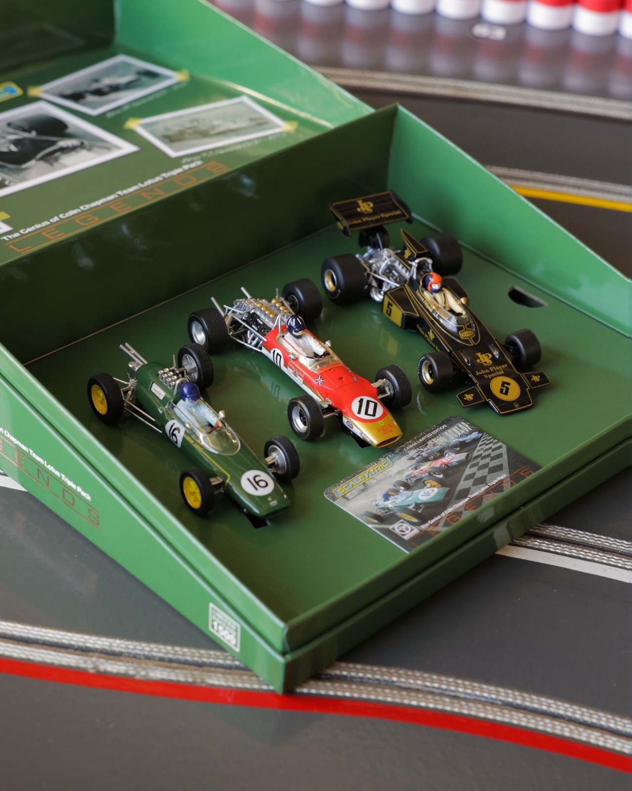 Scalextric C4184A The Genius Of Colin Chapman Lotus F1 3 Pack 1/32 Slot Car Set 