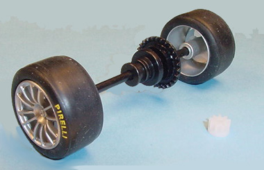Sloting Plus SP40216009 - Universal Front Wheels - Press-on Plastic - 16 x 9mm - pair