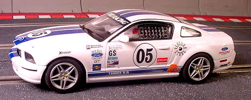 Carrera 2005 Mustang